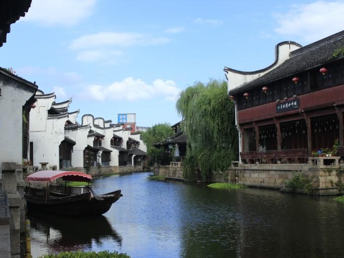 项目管家暖心帮办助企纾困